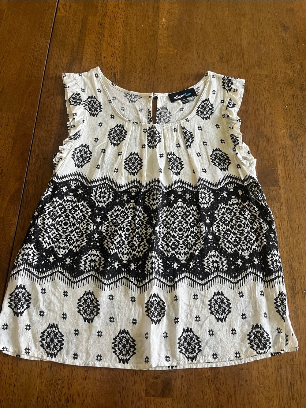 Alice Blue Black and White Printed Sleeveless Blouse